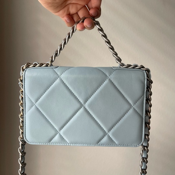 SOLD Chanel 19 Quilted Wallet Chain WOC Light Blue lambskin Mixed Hardware 22B - Picture 4 of 15